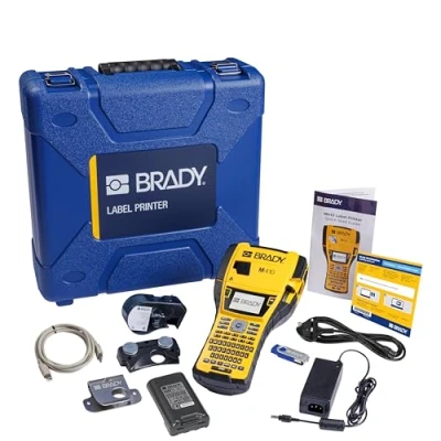 Abbildung von Brady M410 Set für tragbare Etikettendrucker Industrielles Beschriftungsgerät Etiketten in Rauen Umgebungen Inkl. Koffer, EU Netzkabel und 1 Etikettenpatrone ersetzt BMP41
