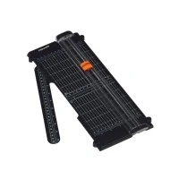 Abbildung von Fiskars Recycelte Papierschneidemaschine, A4, Mit titaniumbeschichteter Edelstahl Klinge, Umweltfreundlich, SureCut, 1004639