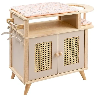 Abbildung von howa Puppenwickeltisch miniflowers, aus Holz mit Puppenschrank, Puppensitz, Auflage, 2 Kleiderbügel