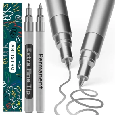Abbildung von Artistro 2 Silber Permanentmarker Wasserfeste Marker für Reifen, Stoff, Steine, Glas, Keramik, Holz, Papier Ölbasiertes Lackstift Set Extrafeine Spitze 0,7 mm