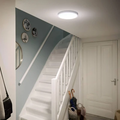 Abbildung von Philips LED Einbauspot Slim Surface, 12W, kühlweißes Licht (4000K), rund, Weiß