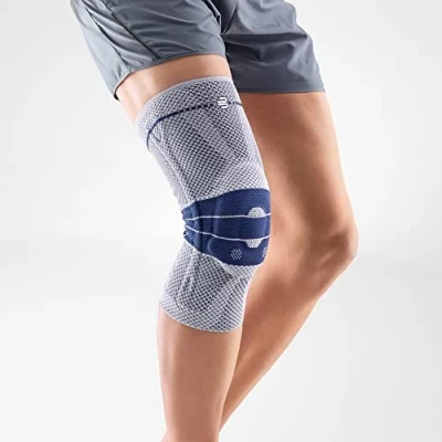 Abbildung von Bauerfeind GenuTrain Kniebandage 3C grau