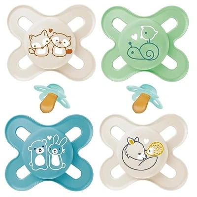Abbildung von MAM LATEX Start Schnuller 0 2 mini // 4er Set extra klein inkl. Sterilisiertransportboxen