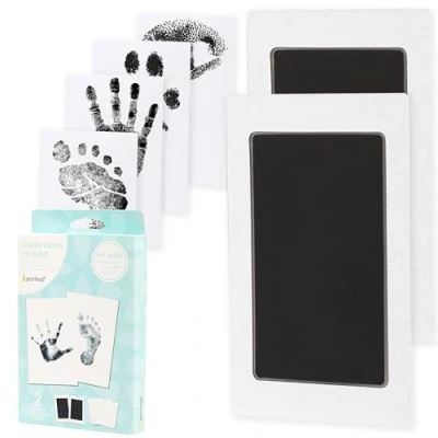 Abbildung von Pearhead Newborn Baby Handprint and Footprint Kit No Mess Clean Touch Ink Pad With Impression Cards, Safe for Skin, Perfect Keepsake Family, Acid Free, Black, Pack of 2
