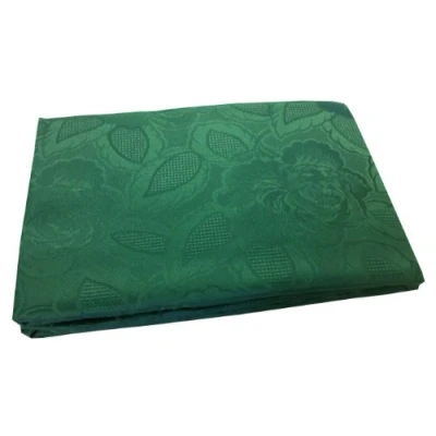 Abbildung von Emma Barclay Damast Rose Jacquard Tischdecke in Waldgrün 70x108 (178x274cm)
