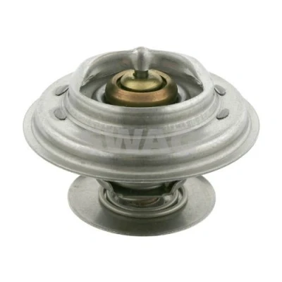 Abbildung von SWAG 10 90 9676 Kühlwasserthermostat 84 MERCEDES BENZ: S Klasse Limousine, SL Cabrio, Coupe