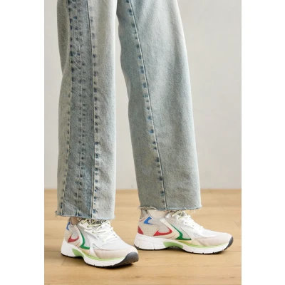 Abbildung von Gabor Damen Low Top Sneaker, Frauen Halbschuhe,schnürschuhe,schnürer,straßenschuhe,Strassenschuhe,Sportschuhe,Silber/Neve Kombi,36 EU / 3.5 UK