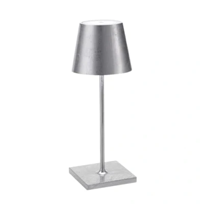 Abbildung von Zafferano Poldina Pro Mini Dimmbare LED Tischlampe aus Aluminium, Schutzart IP54, Verwendung im Innen /Außenbereich, Kontaktladestation, H30cm, EU Stecker (Blattsilber)