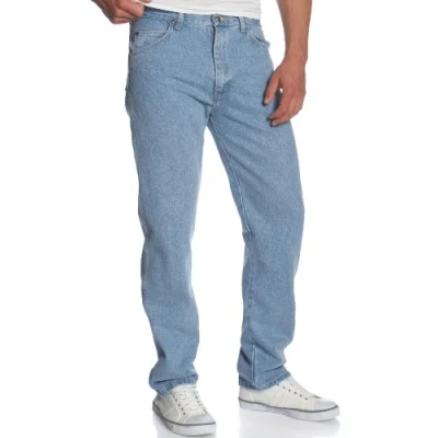 Abbildung von Wrangler Herren Rugged Wear Classic Fit Jeans Blau 34W / 32L