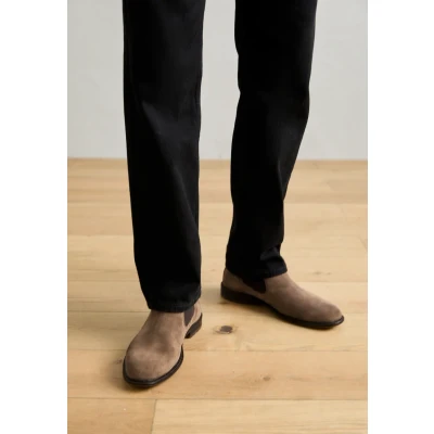 Abbildung von bugatti Herren 311 A0A32 1400 Stiefel Kaltfutter,taupe,44
