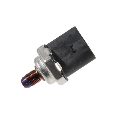 Abbildung von METZGER 0906465 Sensor, Kraftstoffdruck Kraftstoffverteilerrohr Hochdruckseite VOLKSWAGEN: Polo VI, up! Schrägheck, AUDI: A3 Limousine, SEAT: IBIZA 5