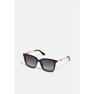 Abbildung von Guess GU7886 01B 53 Sonnenbrille