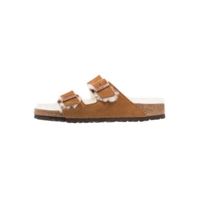 Abbildung von Birkenstock Classic Damen Arizona Lammfell Pantoletten, Braun (Mink), 41 EU