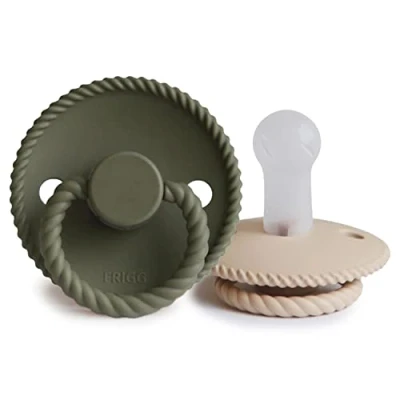 Abbildung von FRIGG Rope Silikon Schnuller 2 Packung Symmetrischer Sauger in Kirschform BPA frei Hergestellt Dänemark (Croissant/Olive, Größe (6 18 Monate))