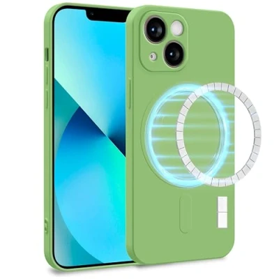 Abbildung von MyGadget Hülle für Apple iPhone 13 Mini [ kompatibel mit MagSafe ] Zweilagige Handyhülle Kameraschutz Cover Innenfutter &amp; Silikon außen Grün