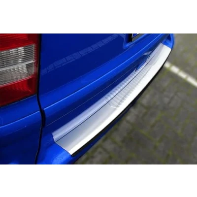 Abbildung von Ladekantenschutz Edelstahl MATT kompatibel für VW T5 2003 2015 mit Abkantung premium Qualität von RECAMBO