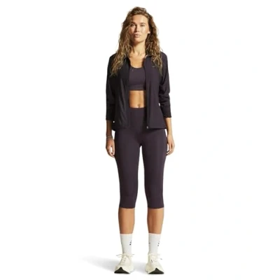 Abbildung von Craft Adv Essence Capri Tights 2 Gr. XS Lila 000320015