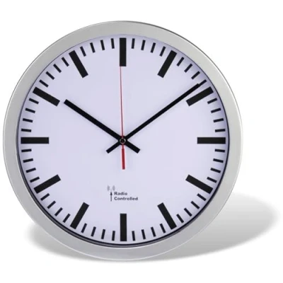 Abbildung von Hama Wanduhr DCF Funkwanduhr &quot;Bahnhof&quot;, Silber