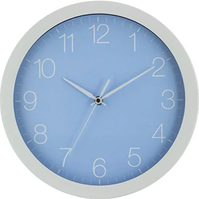 Abbildung von Eurotime Wanduhr Quarz, Hellblau, 30 cm, Aluminiumgehäuse Weiß, Echtglas, 12 Zahlen Zifferblatt, schleichendes Werk, für Wohnbereich oder Büro, 86138 00 1