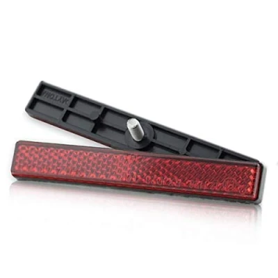 Abbildung von Reflektor Motorrad hinten rot Halteschraube M5 mit Arretierpunkt Maße 100x13mm Rückstrahler Katzenauge Roller Quad E geprüft