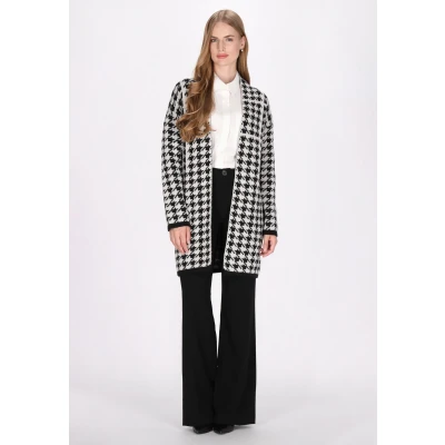 Abbildung von Strickjacke SCHMUDDELWEDDA XL/XXL / Schwarz Off White 100% Acrylic