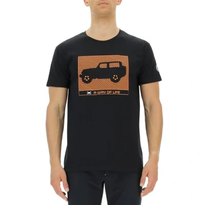 Abbildung von JEEP O102934 B000 XP Herren T Shirt Großer Aufdruck Wrangler Silhouette A Way of Life JX23A Black S