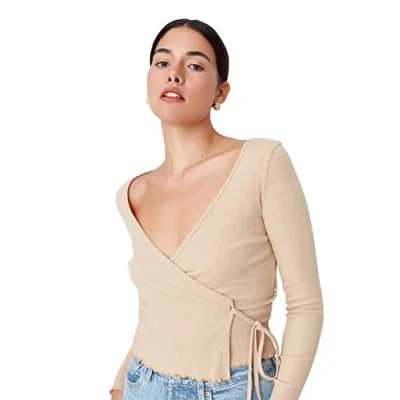Abbildung von Trendyol Damen Slim Figurbetonte Zweireihige Strickbluse Hemd, beige, M
