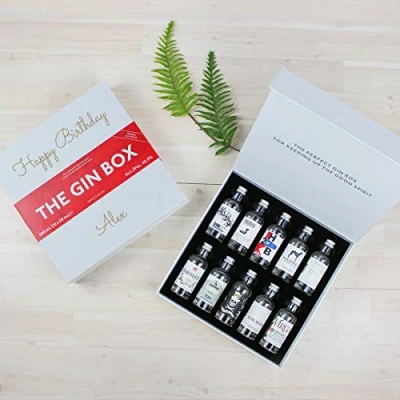 Abbildung von Gin World Tasting Collection in Geschenk Box mit Ihrer persönlichen Laser Gravur