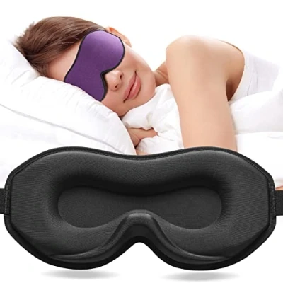 Abbildung von Umisleep Schlafmaske für Seitenschläfer, 3D Augenhöhlen und verstellbares Gummiband, lichtblockierend atmungsaktiv, Augenmaske Männer Frauen, geeignet Reise Yoga, Lila