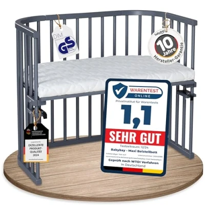 Abbildung von babybay Maxi Beistellbett, schiefergrau lackiert mit Matratze Classic Soft