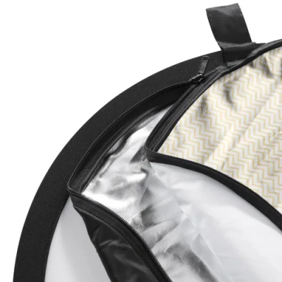 Abbildung von Walimex 5 in 1 Faltreflektor Set (150 x 200 cm) Wavy Gold/Silber/schwarz/weiß