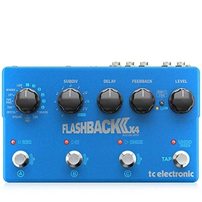 Abbildung von TC Electronic FLASHBACK 2 X4 Delay Flagship Pedal, erweitert mit 3 MASH Schaltern, neuen Crystal , analogen und Tape Delays 6 Voreinstellungen