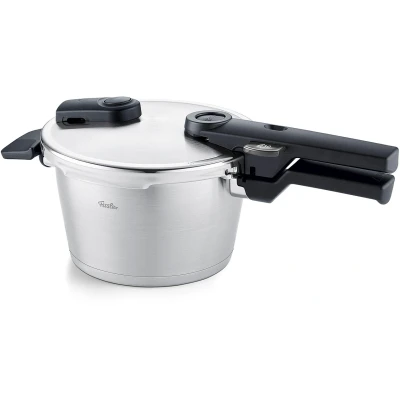 Abbildung von Fissler Schnellkochtopf &quot;Vitaquick Premium&quot;, Edelstahl 18/10, (2 tlg., 1 10 L, Metalldeckel, Dünsteinsatz), Made in Germany