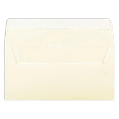 Abbildung von 75 DIN Lang Brief Umschläge Vanille 11 x 22 cm 120 g/m² Haftklebung Standard Kuverts für Taufe &amp; Einladungen von Ihrem Glüxx Agent
