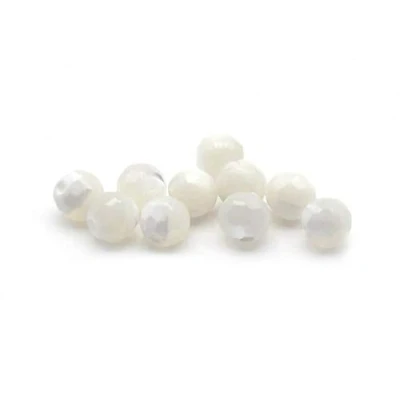 Abbildung von Vintageparts facettierte Perlen aus Perlmutt in weiß 4 mm 10 Stück zum Schmuck selber basteln