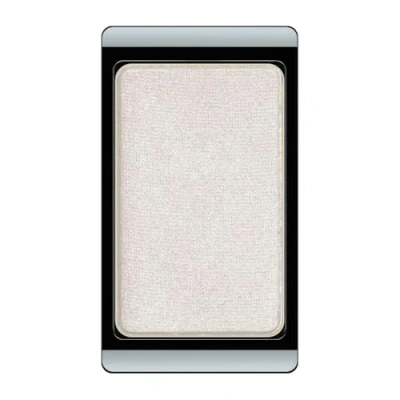Abbildung von ARTDECO Eyeshadow Pearl Puderlidschatten mit Finish zum Befüllen der Beauty Box 1 x 1g