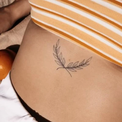 Abbildung von Loorbergzweig Tattoo Inkster vegane &amp; wasserfeste Temporäre Tattoos für Erwachsene EU Kosmetikzertifizierte Farbe revolutionäres 2 Wochen Premium Klebetattoos