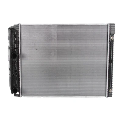 Abbildung von NISSENS 62648 Kühler, Motorkühlung Aluminium 814 669 48 ohne Rahmen Kühlrippen gelötet MERCEDES BENZ: AXOR 2, ATEGO, ATEGO 2