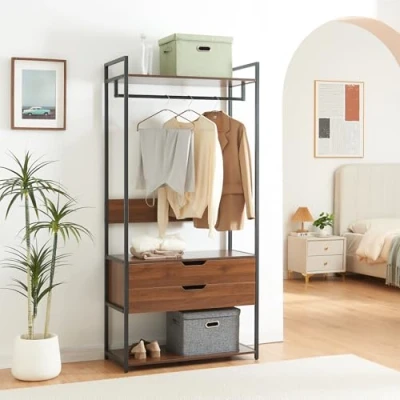 Abbildung von [en.casa] Garderobenständer Larem Kleiderständer mit 2 Schubladen Metallgestell 180 x 84 40 cm offener Kleiderschrank Kleiderstange Standgarderobe Flurgarderobe Ablagen Walnussoptik