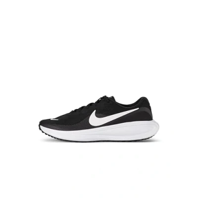 Abbildung von Nike Performance Revolution 8 Laufschuh Straße, Herren, Größe: 44.5, Black/white Schuhe