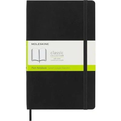 Abbildung von Moleskine Klassisches Notizbuch, Blanko Seiten, Softcover und elastischer Verschluss, Größe 13 x 21 cm, Farbe Schwarz, 240 Seiten