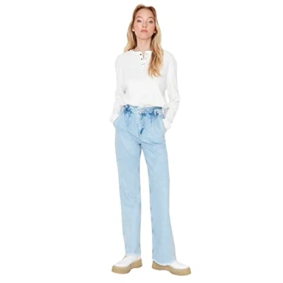 Abbildung von Trendyol Damen Herren Young Hoher Bund Weites Bein der 90er Jeans, Hellblau, 38 EU