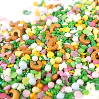 Abbildung von Streuselheld Pferdewiese 40g Streusel zum Dekorieren und Verzieren von Gebäck aller Art wie Torten Kuchen Keksen Zuckerstreusel