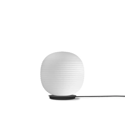 Abbildung von New Works Lantern Globe Small Tischlampe, Ø 20cm