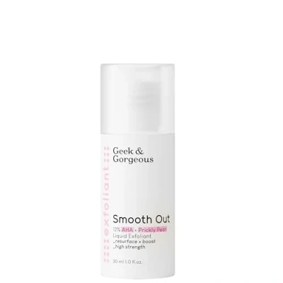 Abbildung von Geek &amp; Gorgeous SMOOTH OUT Anti ageing Peeling mit 12% AHA und beruhigendem Feigenkaktusextrakt für normale, trockene, fettige Mischhaut 30 ml Flasche