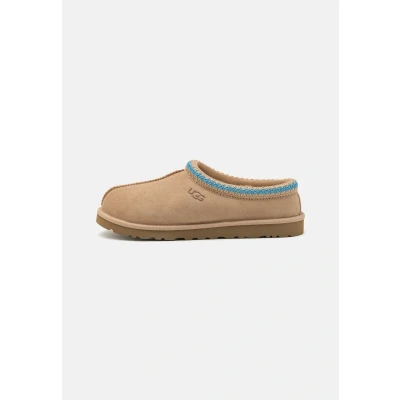 Abbildung von UGG Tasman Hausschuh, Herren, Größe: 46, Sand/santorini Schuhe