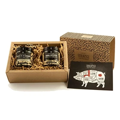 Abbildung von Bio Grillgewürze Steaksalz und Pfeffer Geschenkset Geschenkidee mit 2 Premium Fairtrade SoulSpice Gewürzen für BBQ &amp; Grill Liebhaber