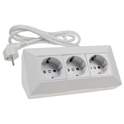 Abbildung von ChiliTec Steckdosenblock Ecksteckdose 3 Fach Steckdose 230V mit 1,5m Kabel Aufbau Unterbau Montage für Küche Büro Werkstatt Matt Weiß