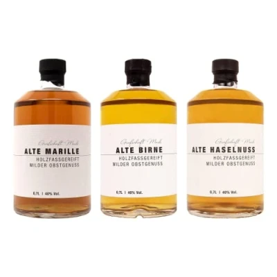 Abbildung von Grafschaft Mark Mix 3 x 0,7 L, Alte Marille, Birne &amp; Haselnuss, 40% vol. Alkohol, milder holzfassgelagerter Obstbrand, Schnaps Spezialitäten aus unserer Brennerei, hochwertige Spirituose