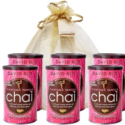 Abbildung von GUSTONE. David Rio Geschenkset Flamingo Vanilla Decaffeinated Sugar Free 6 x 337g Dosen Chai Latte Entkoffeiniert Zuckerfrei